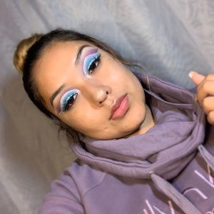 Meet your Posher, Veronica